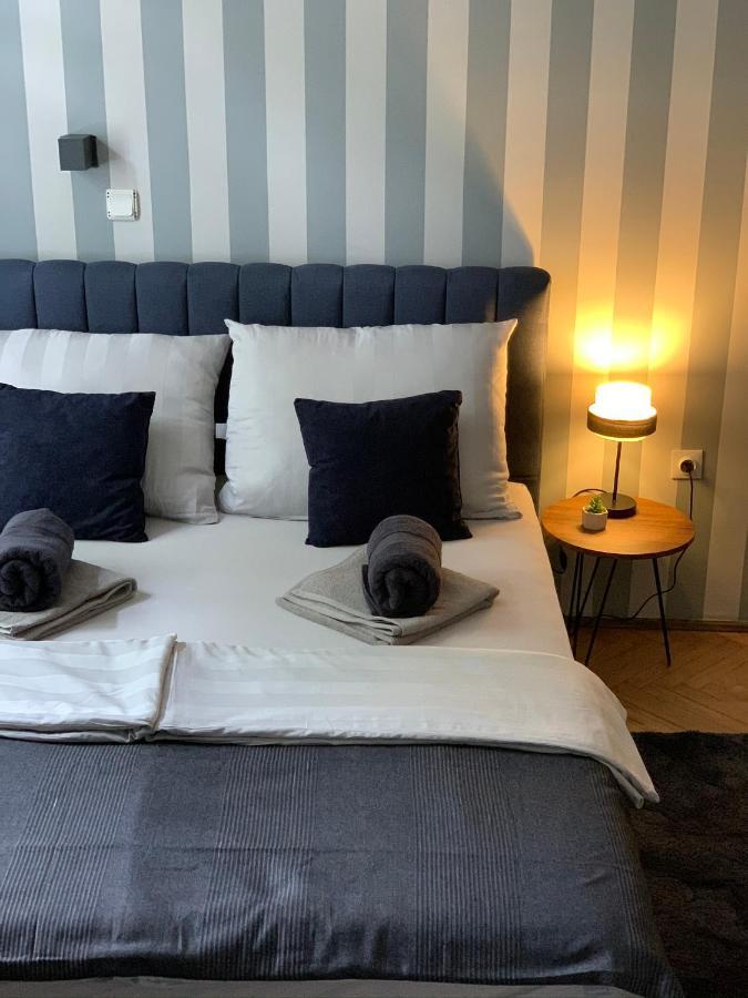 נובי סאד Hostel Sova מראה חיצוני תמונה